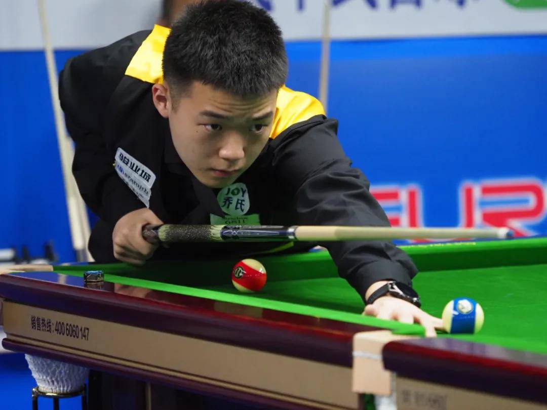 和全面的篮 和全面的篮