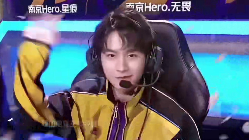 贯赛场上屡 贯赛场上屡