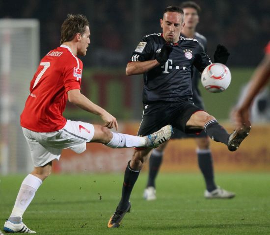 罗马官方：扎莱夫斯基永久性转会国米 据悉买断费600万欧