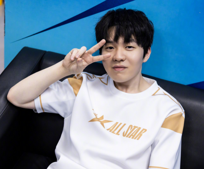 2025 赛季：MLB 伦敦赛吸引了超过 11 万名观众，棒球在欧洲的受众群持续扩大