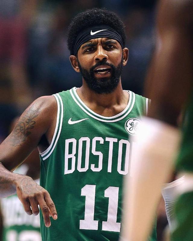 当舞台被推 当舞台被推